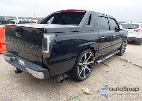 2003 Chevrolet Avalanche 1500 из США, поврежденный, VIN 3GNEC13T13G309461